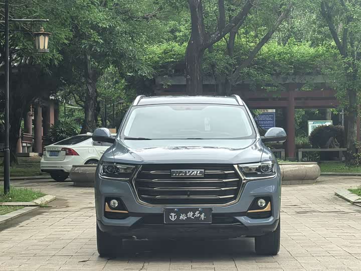 Photo 2 - Haval H6