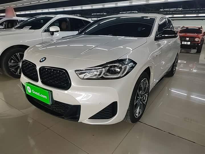 Photo 1 - BMW X2
