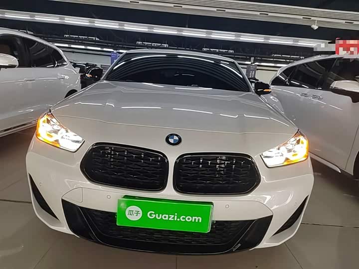 Photo 3 - BMW X2