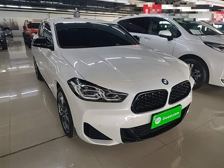 Photo 4 - BMW X2