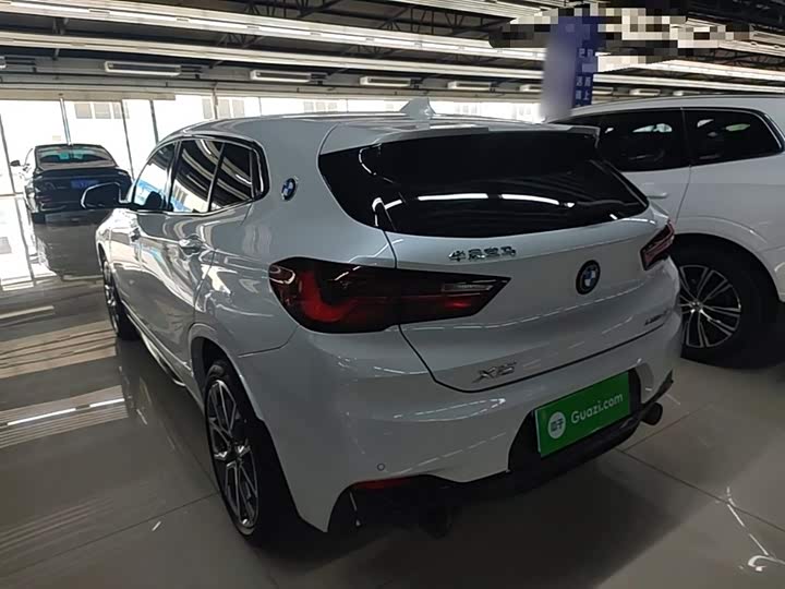 Photo 5 - BMW X2