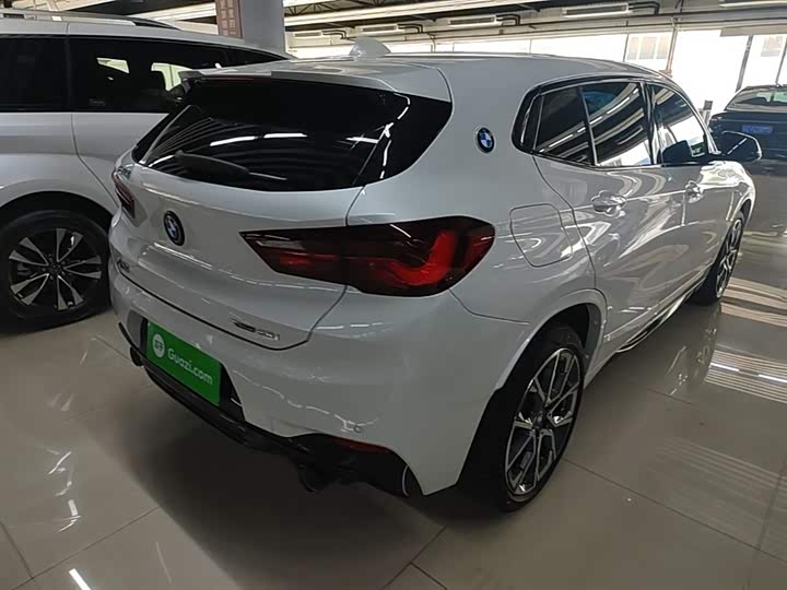 Photo 7 - BMW X2