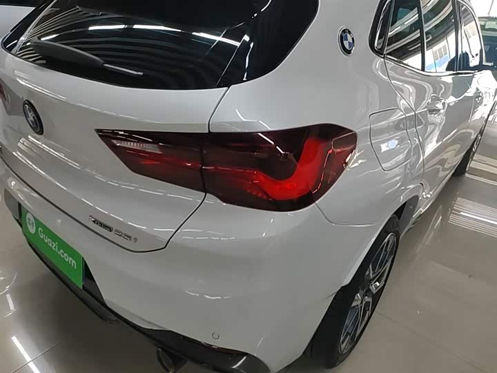 Photo 8 - BMW X2
