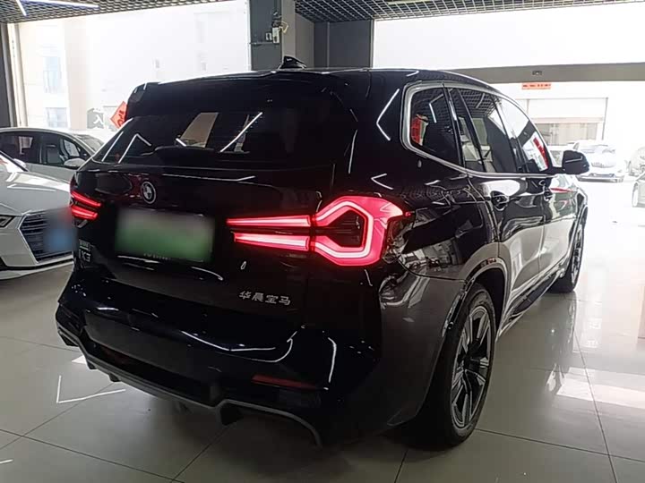 Фото 7 - BMW iX3