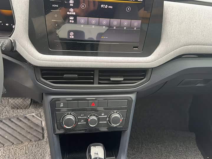 Volkswagen Tharu 2026 2026款 新锐 1.5L 锐进版