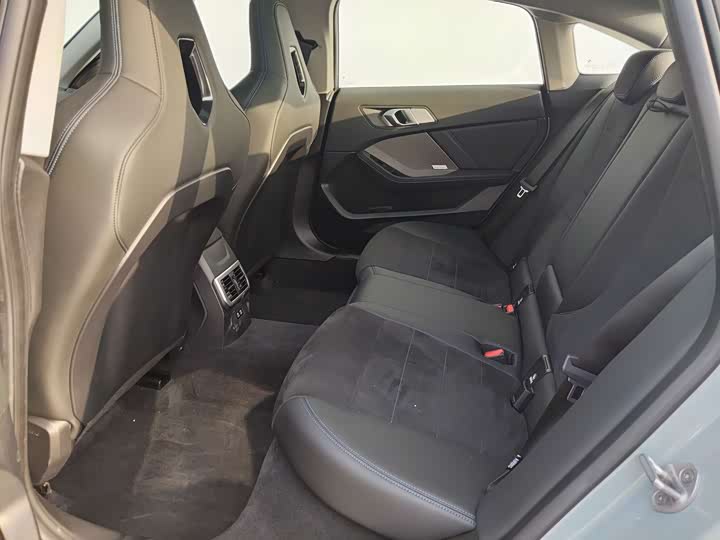 BMW 2 Series 2025 2025款 225L M运动曜夜套装