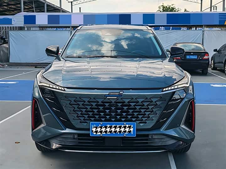 Photo 2 - Changan Oshan Z6