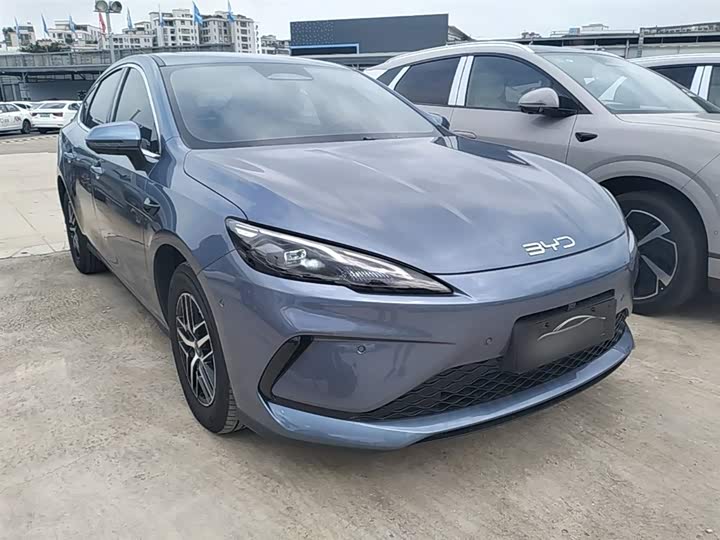 BYD Seal 05 DM-i Hybrid 2025 2025款 DM-i 智驾版 120KM旗舰型