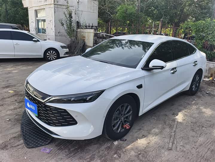 Фото 1 - BYD Qin L