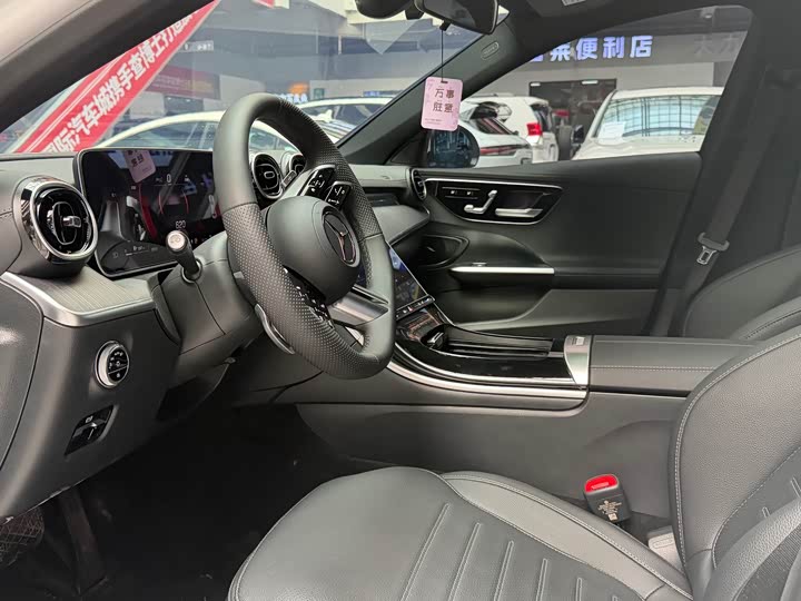 Фото 4 - Mercedes-Benz C-Class