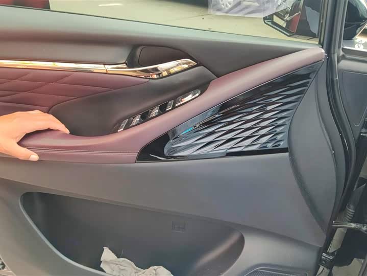 GAC Trumpchi M8 2024 2024款 大师系列 400T 至尊版
