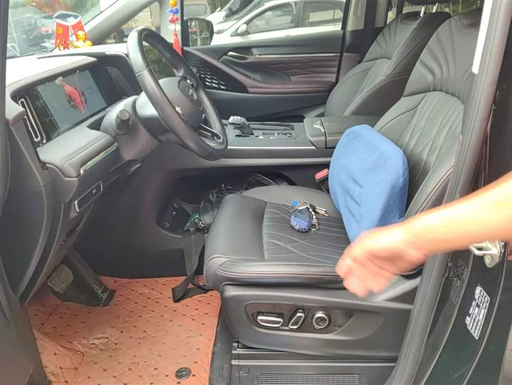 GAC Trumpchi M8 2024 2024款 大师系列 400T 至尊版