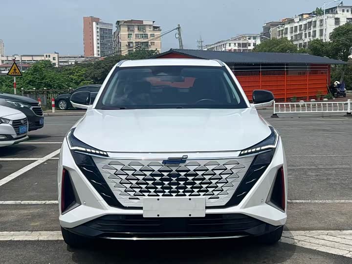 Photo 2 - Changan Oshan Z6