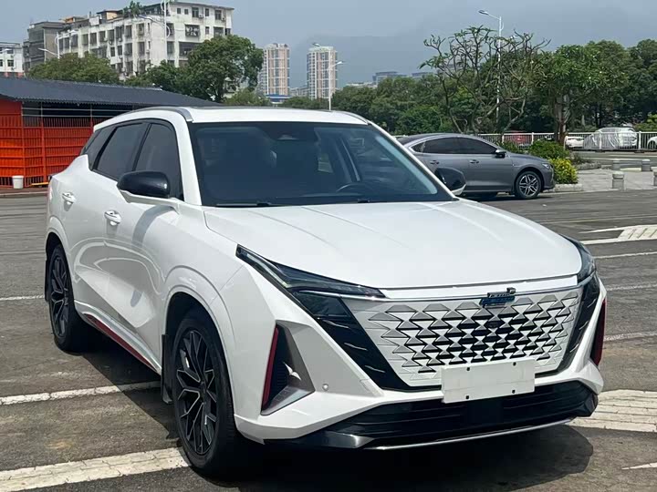 Photo 3 - Changan Oshan Z6