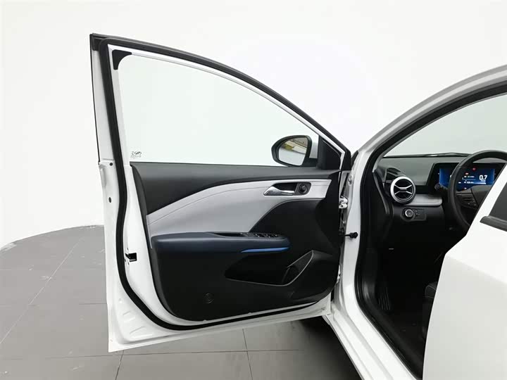 Chevrolet Monza 2023 2023款 1.5L 双离合悦享版