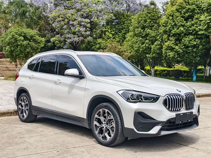 Фото 3 - BMW X1