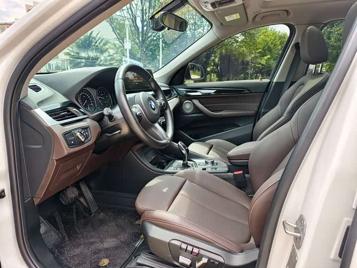 Фото 4 - BMW X1