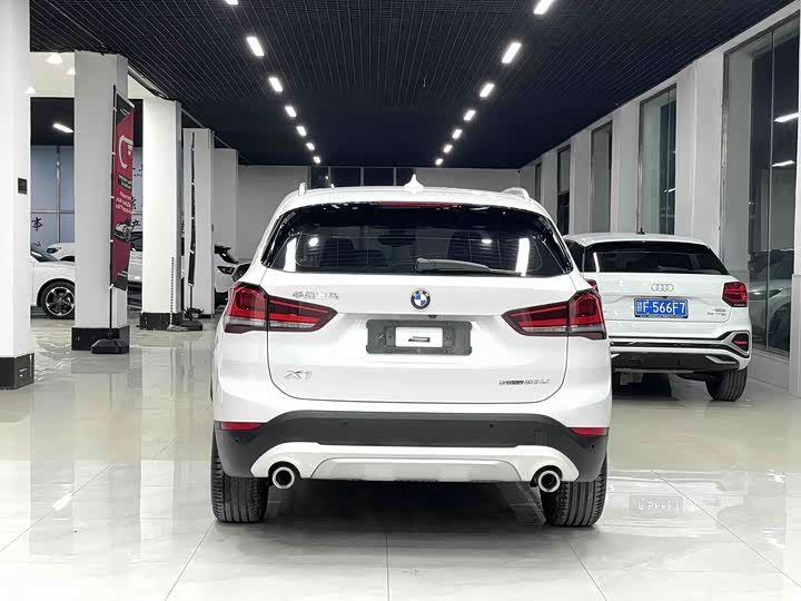 Фото 5 - BMW X1