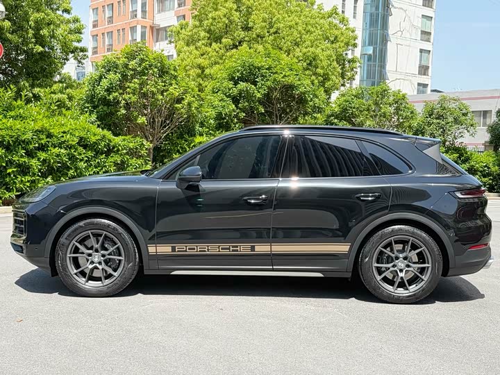 Porsche Cayenne 2025 2025款 Cayenne 3.0T 劲驰版