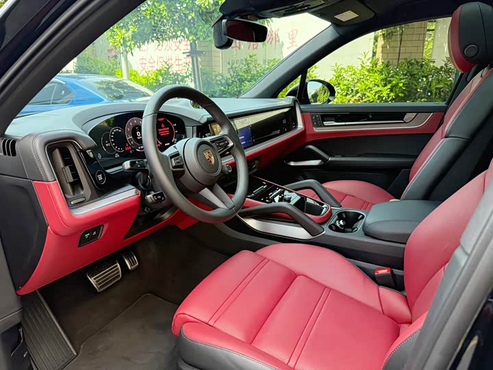 Porsche Cayenne 2025 2025款 Cayenne 3.0T 劲驰版