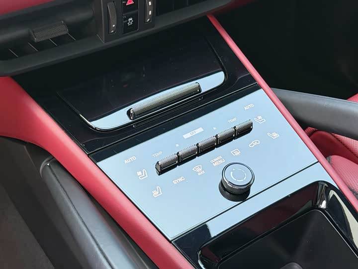 Porsche Cayenne 2025 2025款 Cayenne 3.0T 劲驰版