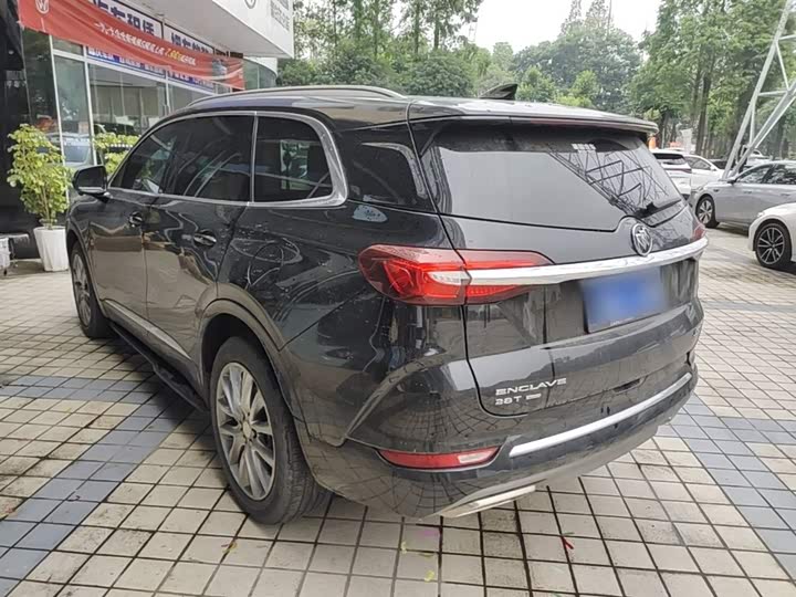 Фото 5 - Buick Enclave