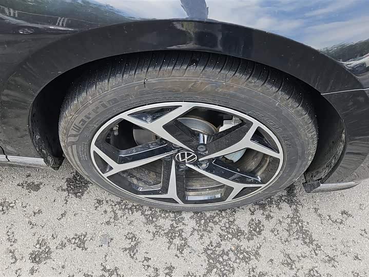 Фото 6 - Volkswagen Magotan