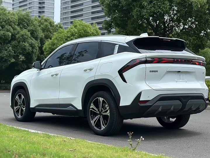 Zdjęcie 8 - Geely Galaxy L7