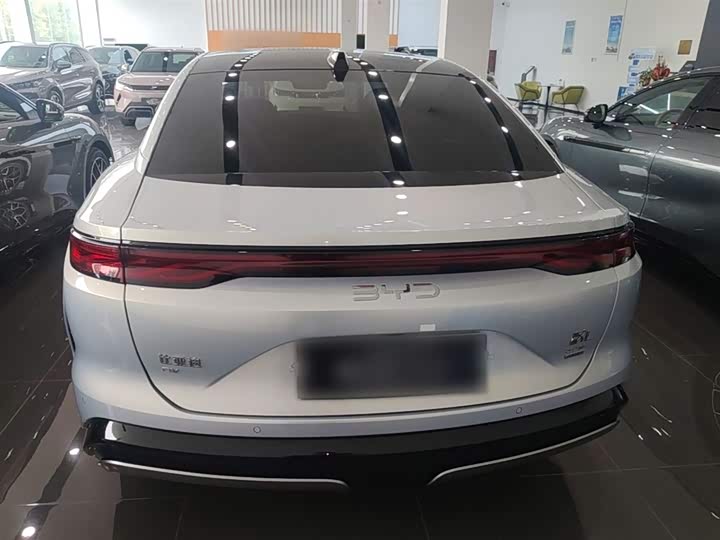 Фото 6 - BYD Han L