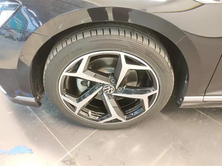 Фото 6 - Volkswagen Magotan