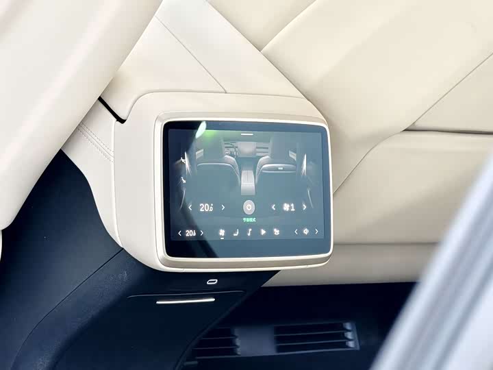 Nio Onvo L60 2025 2025款 60kWh 四驱版