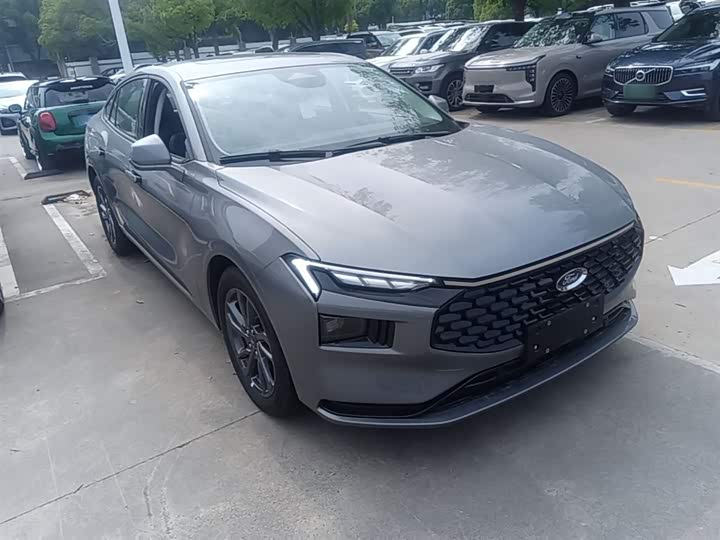Ford Mondeo 2025 2025款 2.0T EcoBoost 豪华型