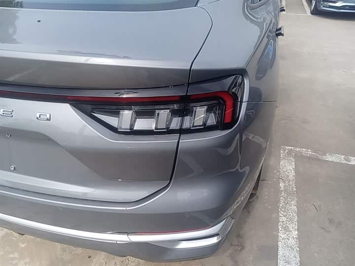 Ford Mondeo 2025 2025款 2.0T EcoBoost 豪华型