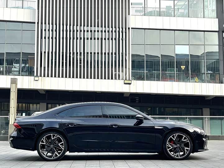 Audi A7L 2025 2025款 45 TFSI quattro 黑武士版