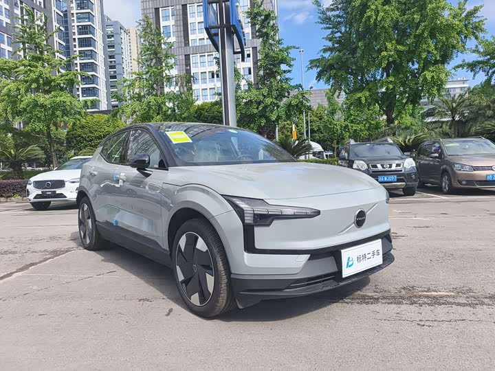 Volvo EX30 2025 2025款 后驱长续航版 Plus