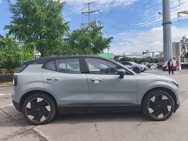 Volvo EX30 2025 2025款 后驱长续航版 Plus