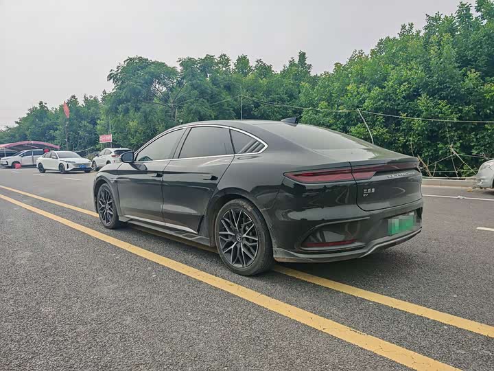 Фото 4 - BYD Han