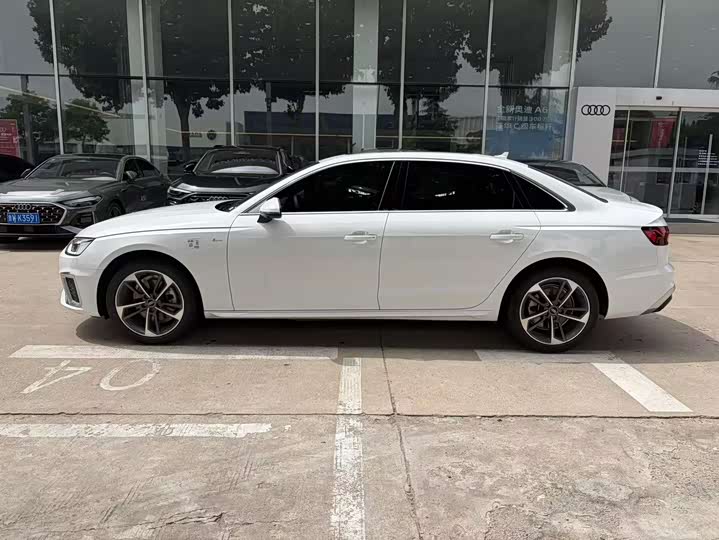 2025 Audi A4L