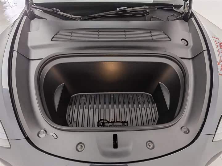 Фото 6 - Tesla Model Y