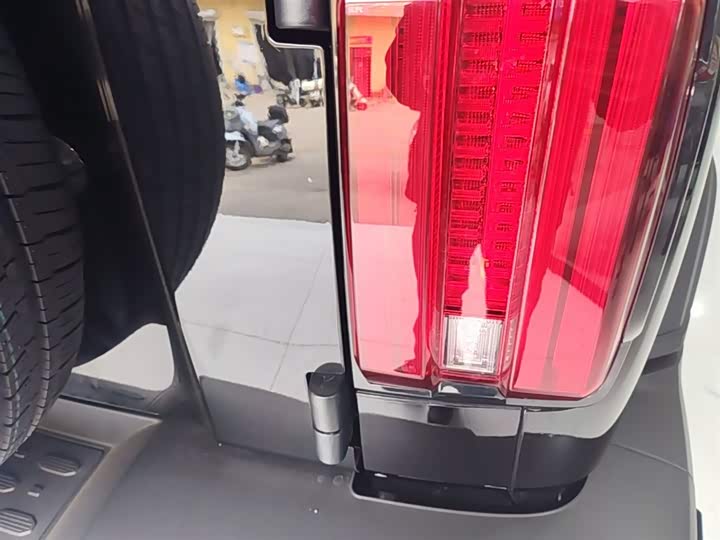 Tank 300 Hybrid 2025 2025款 Hi4-T 37.1kWh