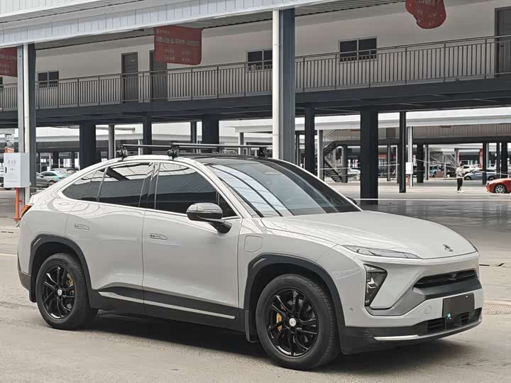 Фото 4 - Nio EC6