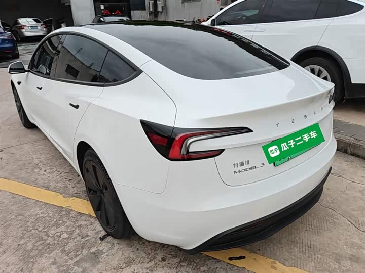 Photo 5 - Tesla Model 3