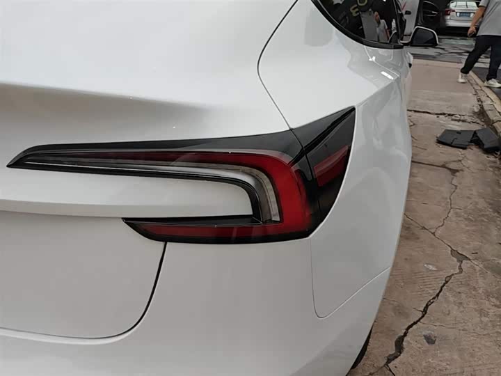 Photo 8 - Tesla Model 3