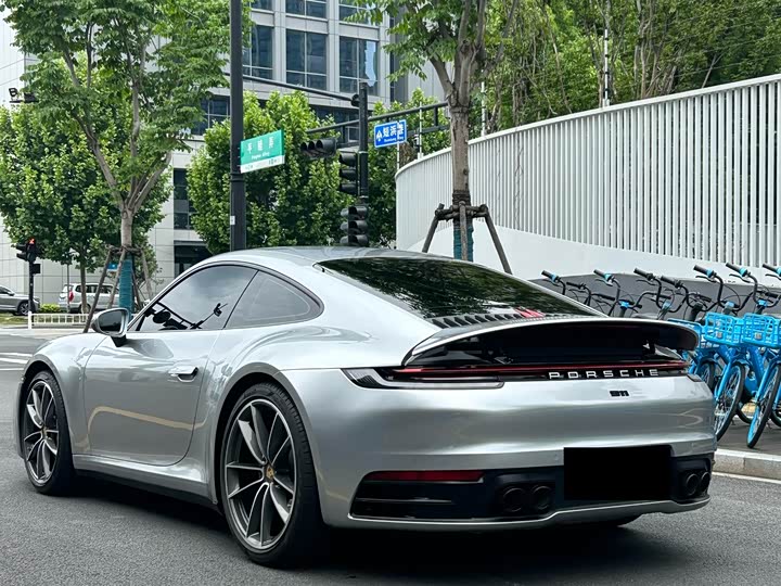 Фото 4 - Porsche 911