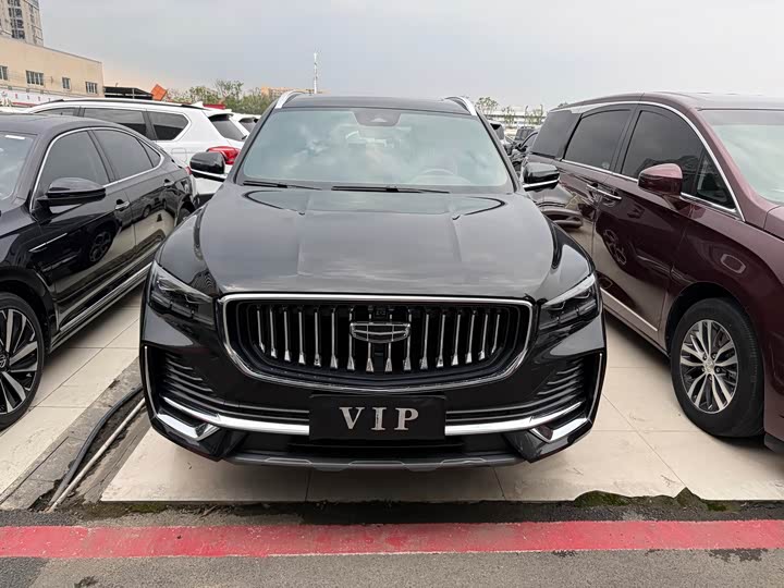 Фото 2 - Geely Monjaro