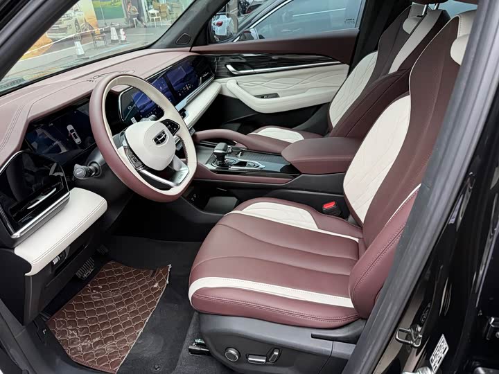 Фото 7 - Geely Monjaro