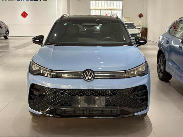 2026 Volkswagen Tiguan L Pro