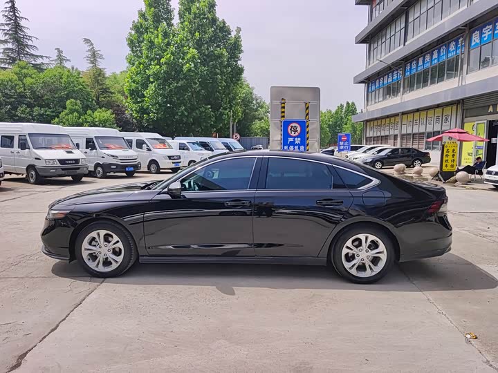 Zdjęcie 7 - Honda Accord