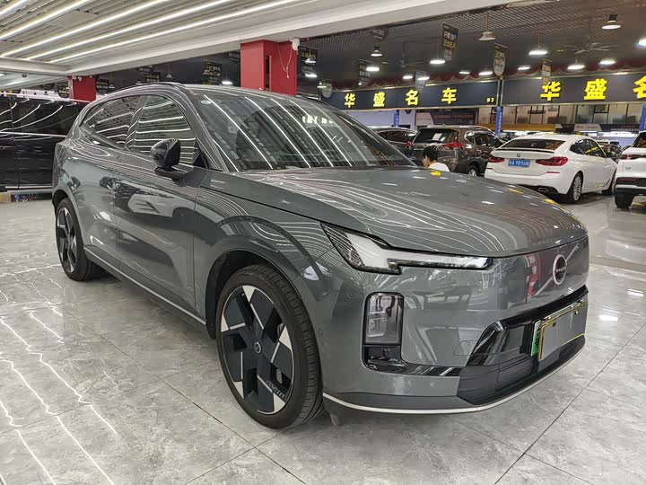 Volvo XC70 Hybrid 2026 2026款 四驱超长续航Ultra