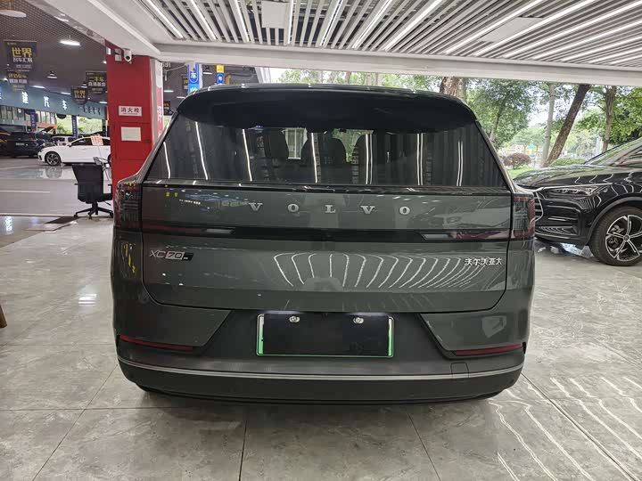 Volvo XC70 Hybrid 2026 2026款 四驱超长续航Ultra
